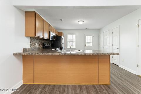 307 Burley Dr UNIT 9, Hubert, NC 28539 photo 8