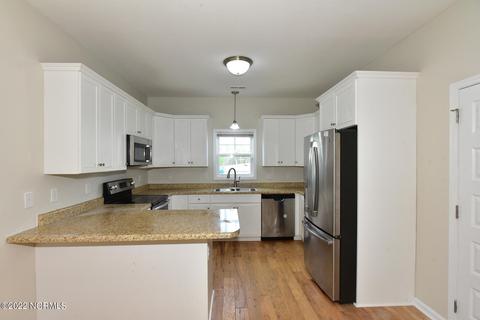 308 S Windy Ridge Rd, Hubert, NC 28539 photo 10