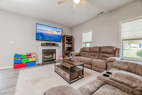 426 Peppermint Dr, Hubert, NC 28539 photo 14