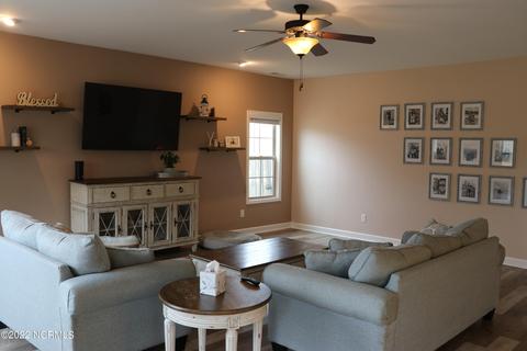 159 Inverness Dr, Hubert, NC 28539 photo 5