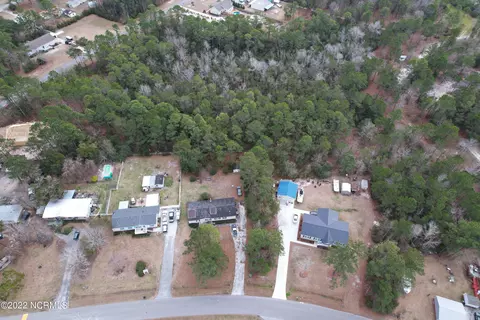 309 Five Aprils Dr, Peletier, NC 28584 photo 3