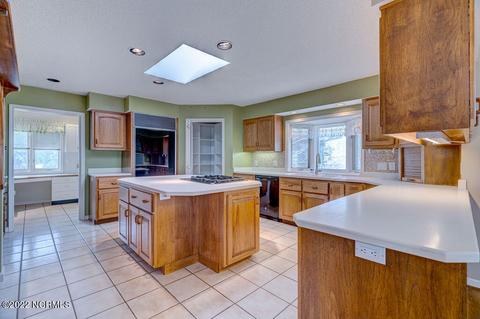 417 Hughes Rd, Hampstead, NC 28443 photo 14
