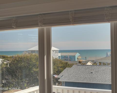 111 E Summer Pl, Emerald Isle, NC 28594 photo 8