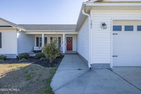 101 Deacons Ridge Rd, Hubert, NC 28539 photo 3
