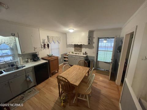 425 S 7th St, Hookerton, NC 28538 photo 3