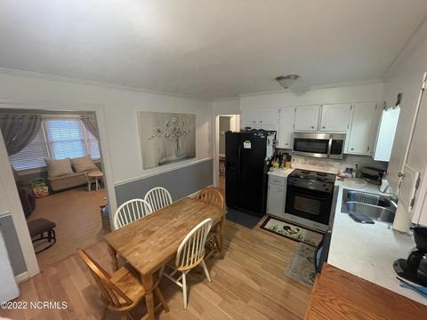425 S 7th St, Hookerton, NC 28538 photo 4