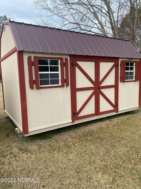 2102 Fieldcrest Rd E, Wilson, NC 27893 photo 3
