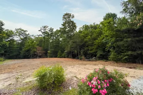 102 Cabot Cir, New Bern, NC 28560
