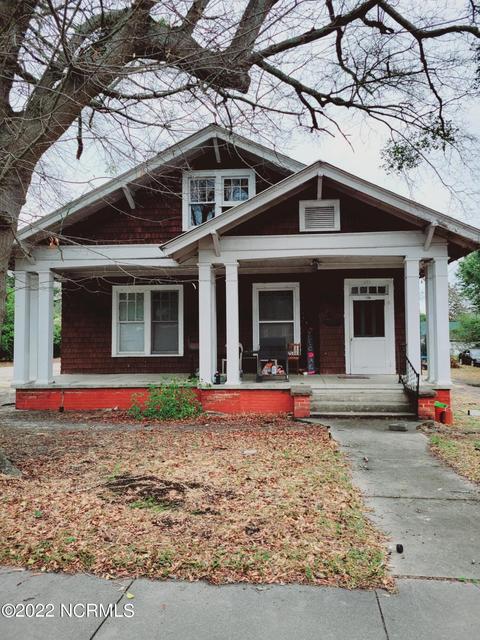 526 Spring St, Hamlet, NC 28345 photo 2