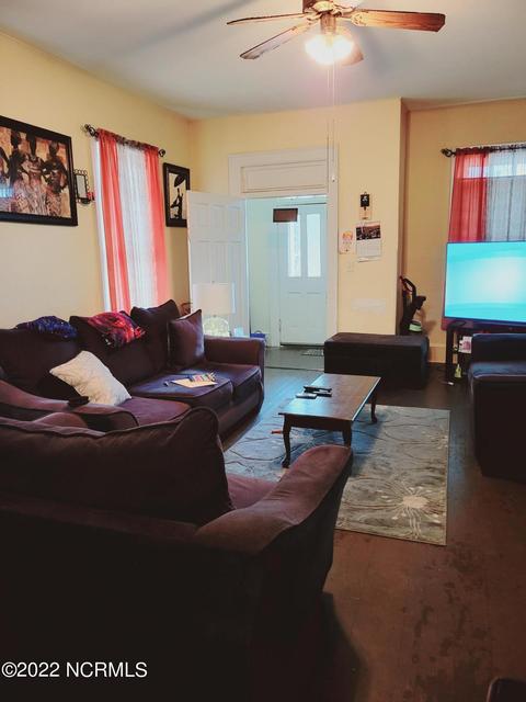 526 Spring St, Hamlet, NC 28345 photo 7