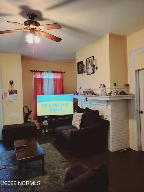 526 Spring St, Hamlet, NC 28345 photo 8
