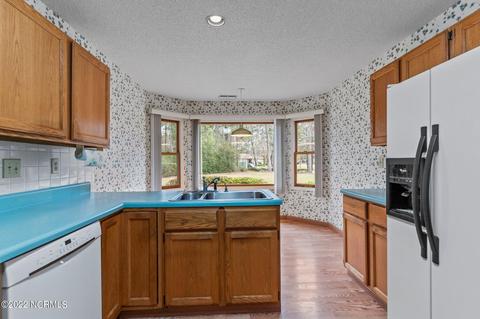 118 Pine Needle Dr, Hampstead, NC 28443 photo 11