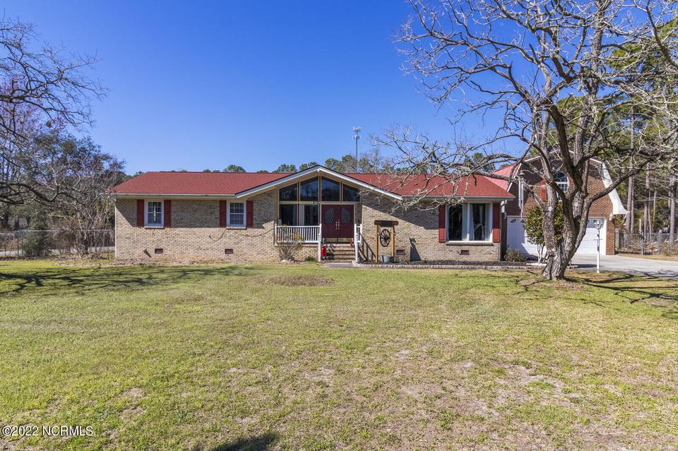 212 Riverside Dr, Varnamtown, NC 28462 53 Photos MLS 100317235