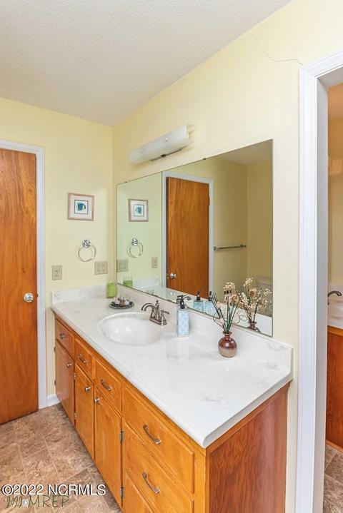 1220 Clinton Rd, Durham, NC 27703 photo 13