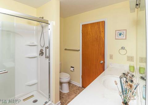 1220 Clinton Rd, Durham, NC 27703 photo 11