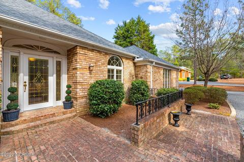14 Pinewild Dr, Pinehurst, NC 28374 photo 5