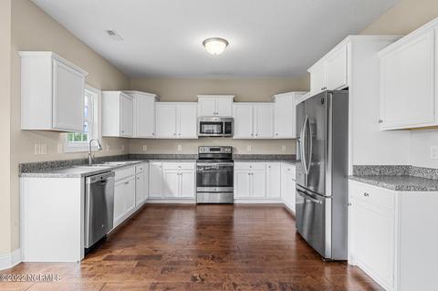308 Mango Pl N, Hubert, NC 28539 photo 5