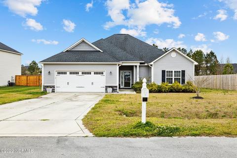 308 Mango Pl N, Hubert, NC 28539 photo 1