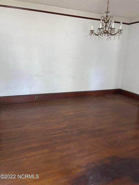 322 Spring St, Hamlet, NC 28345 photo 6