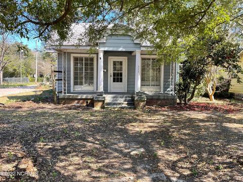 322 Spring St, Hamlet, NC 28345 photo 1