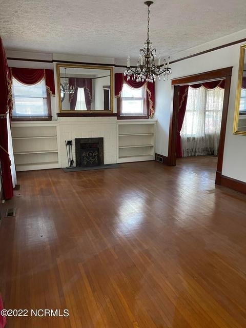 322 Spring St, Hamlet, NC 28345 photo 4