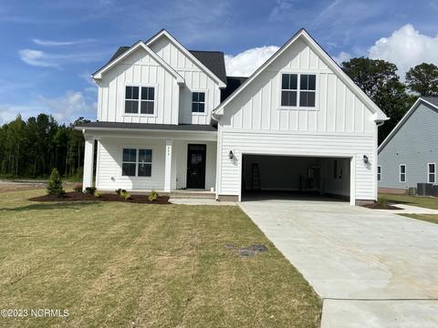 973 Hunter Grace Dr, Winterville, NC 28590