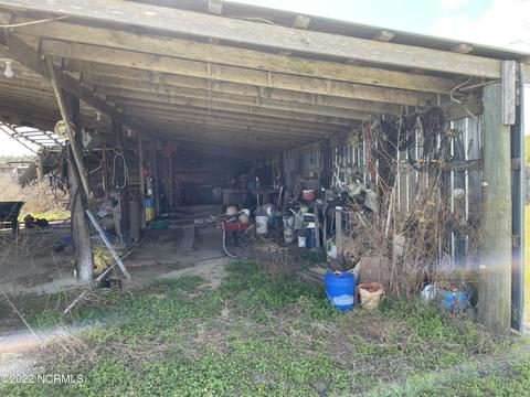 519 Koonce Fork Rd, Richlands, NC 28574 photo 6