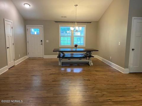 1024 Devonshire Trl, Aberdeen, NC 28315 photo 5