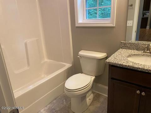 1024 Devonshire Trl, Aberdeen, NC 28315 photo 14