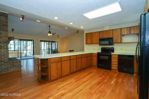 110 Old Hunt Rd, Pinehurst, NC 28374 photo 10