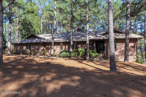 110 Old Hunt Rd, Pinehurst, NC 28374 photo 1