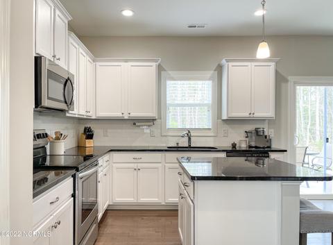 159 Bounty Ct, Hampstead, NC 28443 photo 13