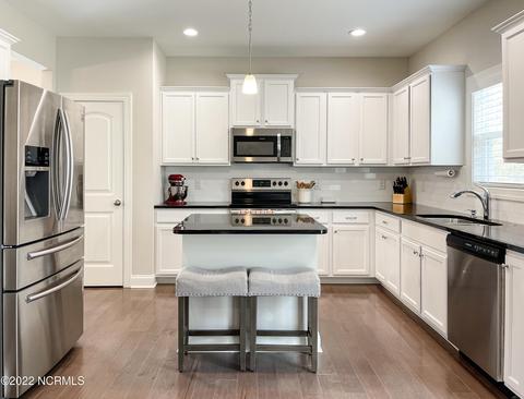 159 Bounty Ct, Hampstead, NC 28443 photo 11