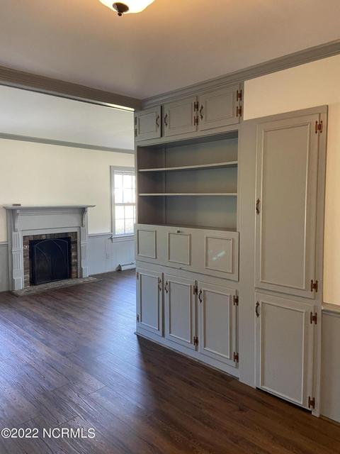 408 E Main St, Whitakers, NC 27891 photo 5