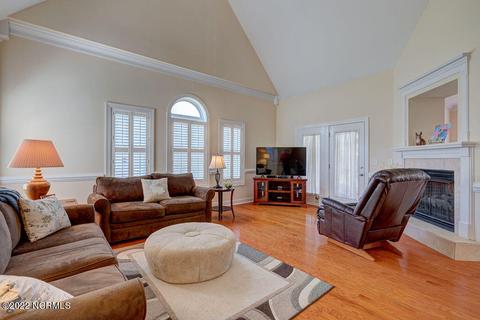 509 Azalea Dr, Hampstead, NC 28443 photo 3