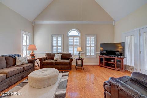 509 Azalea Dr, Hampstead, NC 28443 photo 4