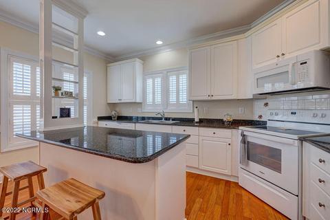 509 Azalea Dr, Hampstead, NC 28443 photo 14