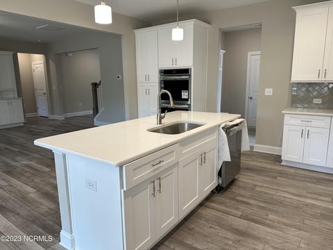 1237 Tillery Dr, Aberdeen, NC 28315 photo 6