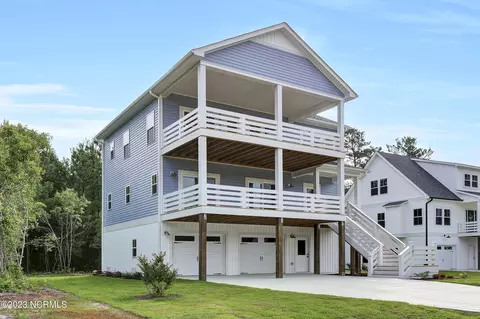 707 Serenity Way, Sneads Ferry, NC 28460