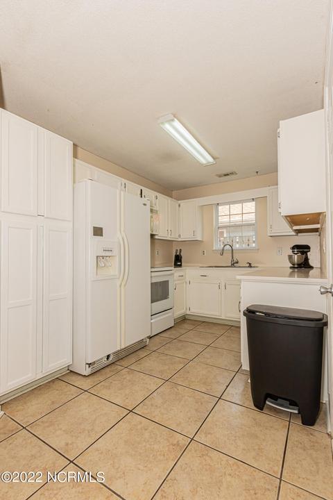 3017 E Windgate Ct, Jacksonville, NC 28546 photo 14