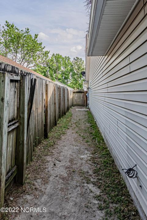 3017 E Windgate Ct, Jacksonville, NC 28546 photo 6