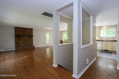 167 Devonshire Ave W, West End, NC 27376 photo 3