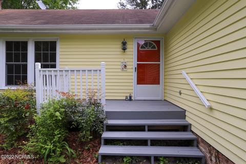 167 Devonshire Ave W, West End, NC 27376 photo 2