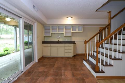 167 Devonshire Ave W, West End, NC 27376 photo 21