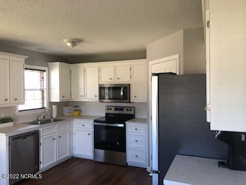 3742 Dover Dr, Ayden, NC 28513 photo 4