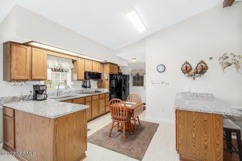 300 Kingston St, Pine Level, NC 27568 photo 11