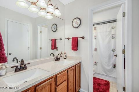 300 Kingston St, Pine Level, NC 27568 photo 18
