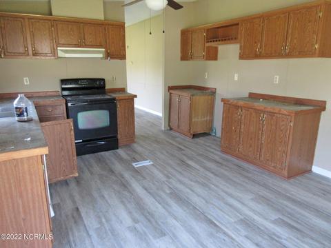 142 Haystack Branch Ln, Beulaville, NC 28518 photo 5