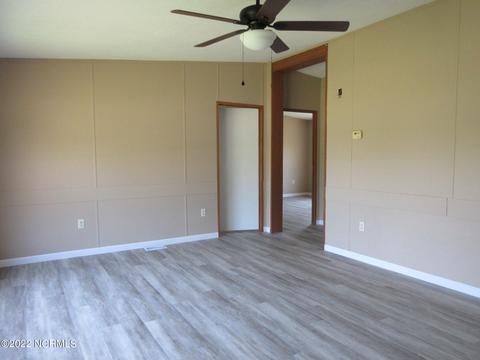 142 Haystack Branch Ln, Beulaville, NC 28518 photo 2