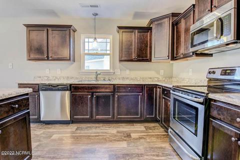 207 Albacore Ct, Hubert, NC 28539 photo 10